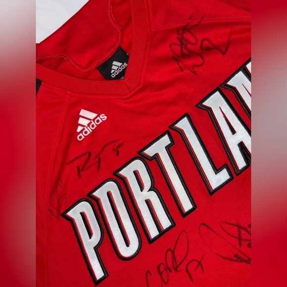 NBA Portland Trailblazers Size L Adidas Red Signed Multiple Signature Jersey - Picture 7 of 8
